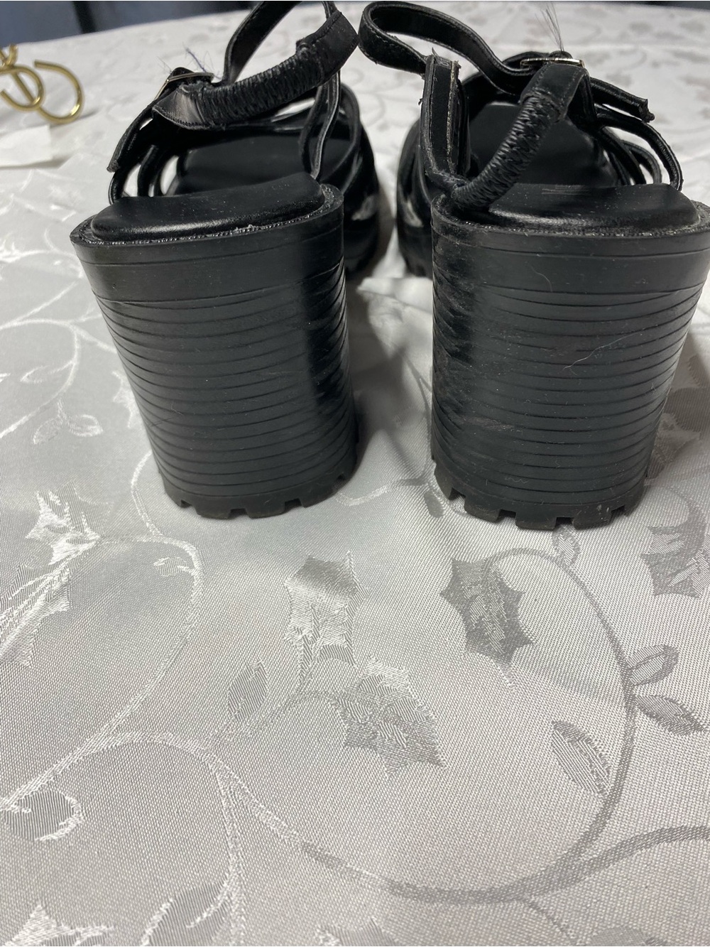 Vintage MUDD Black Strappy Platform Block Heel Sandals - Women - Picture 3 of 7
